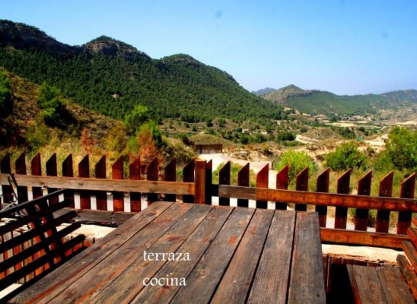 Resale - Finca -
Gea Y Truyols