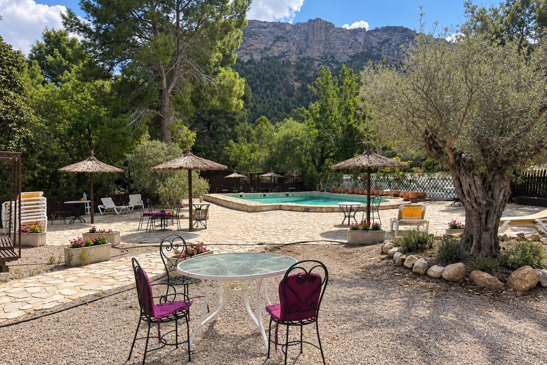 Resale - Finca -
Gea Y Truyols
