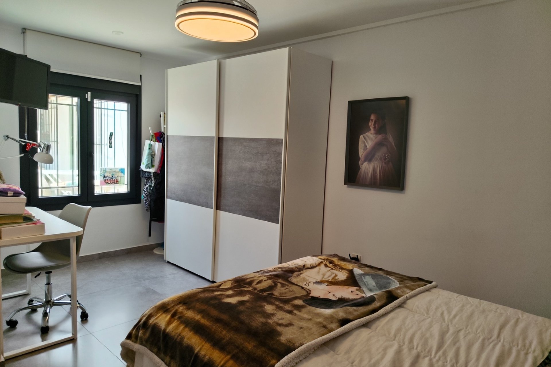 Resale - Finca -
Los Montesinos