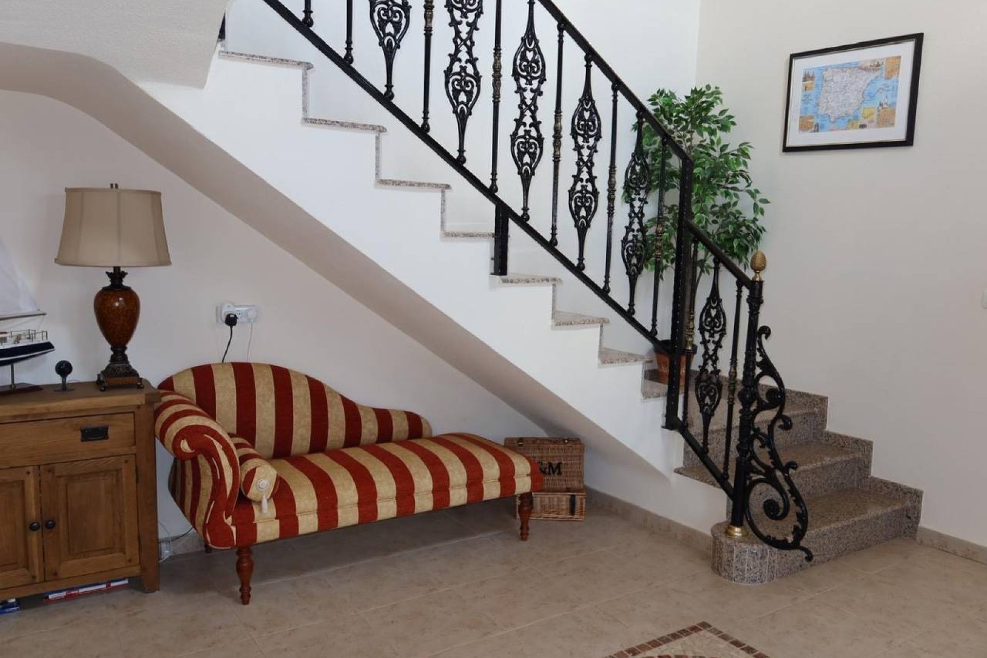 Resale - Finca -
Orihuela