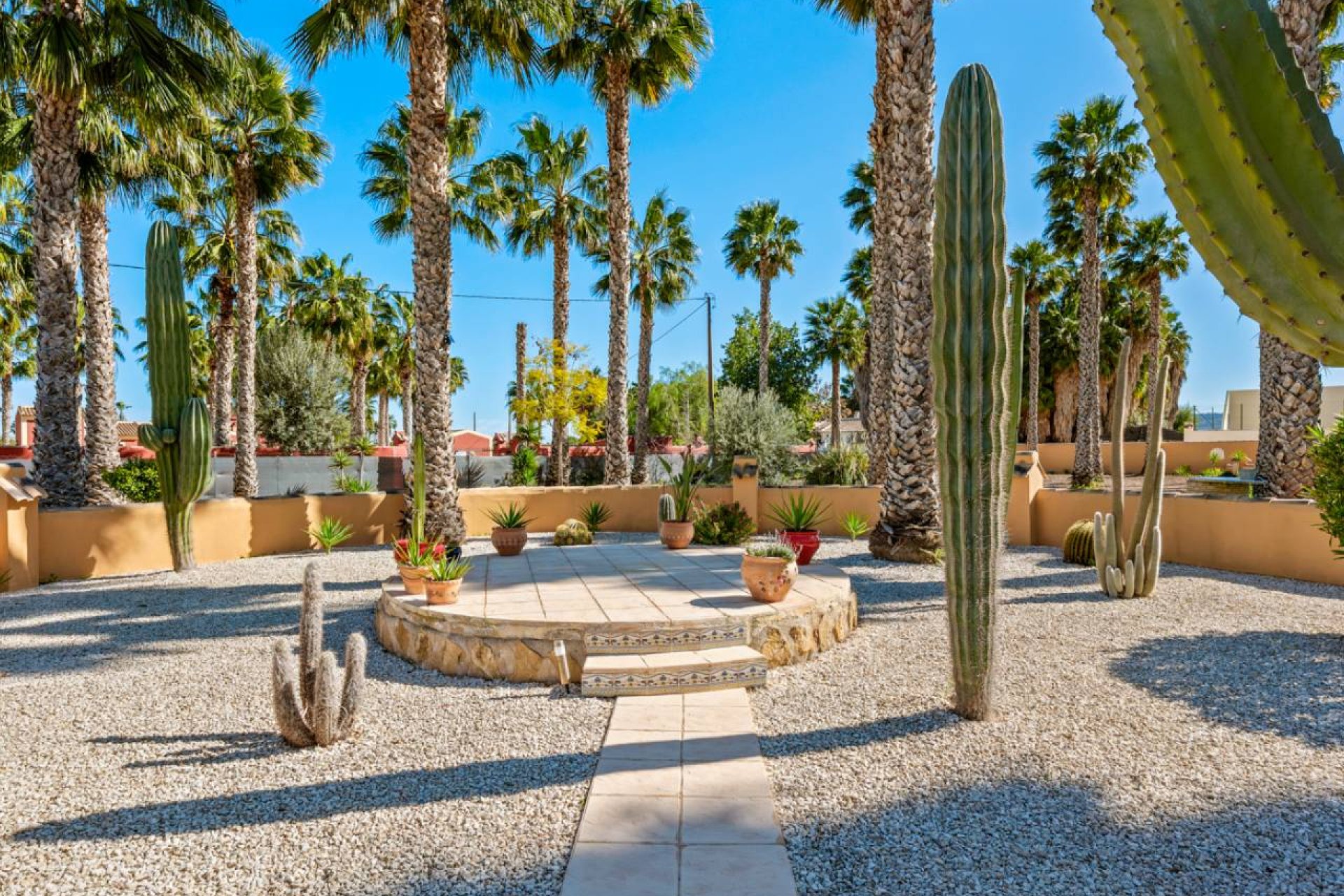 Resale - Finca -
Rafal