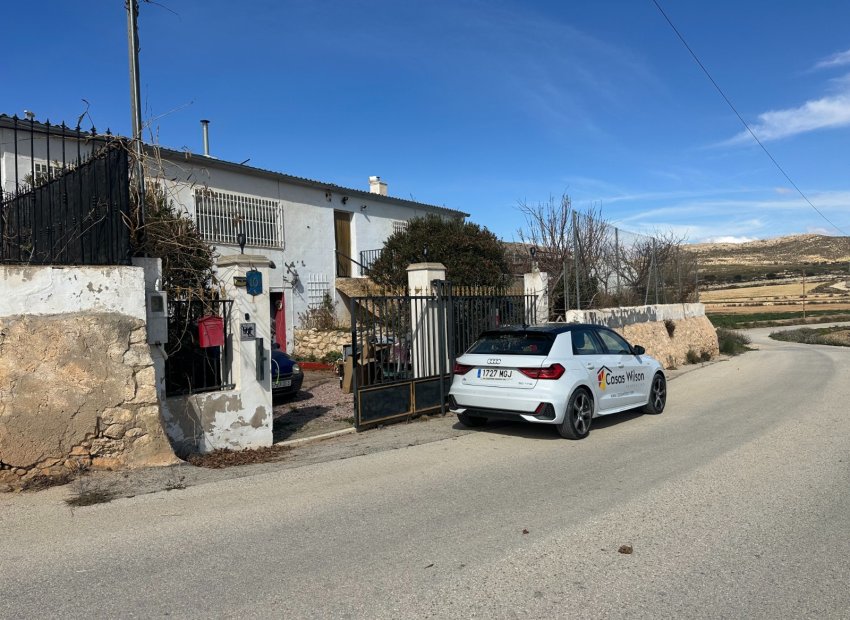Resale - Finca -
Torre Del Rico