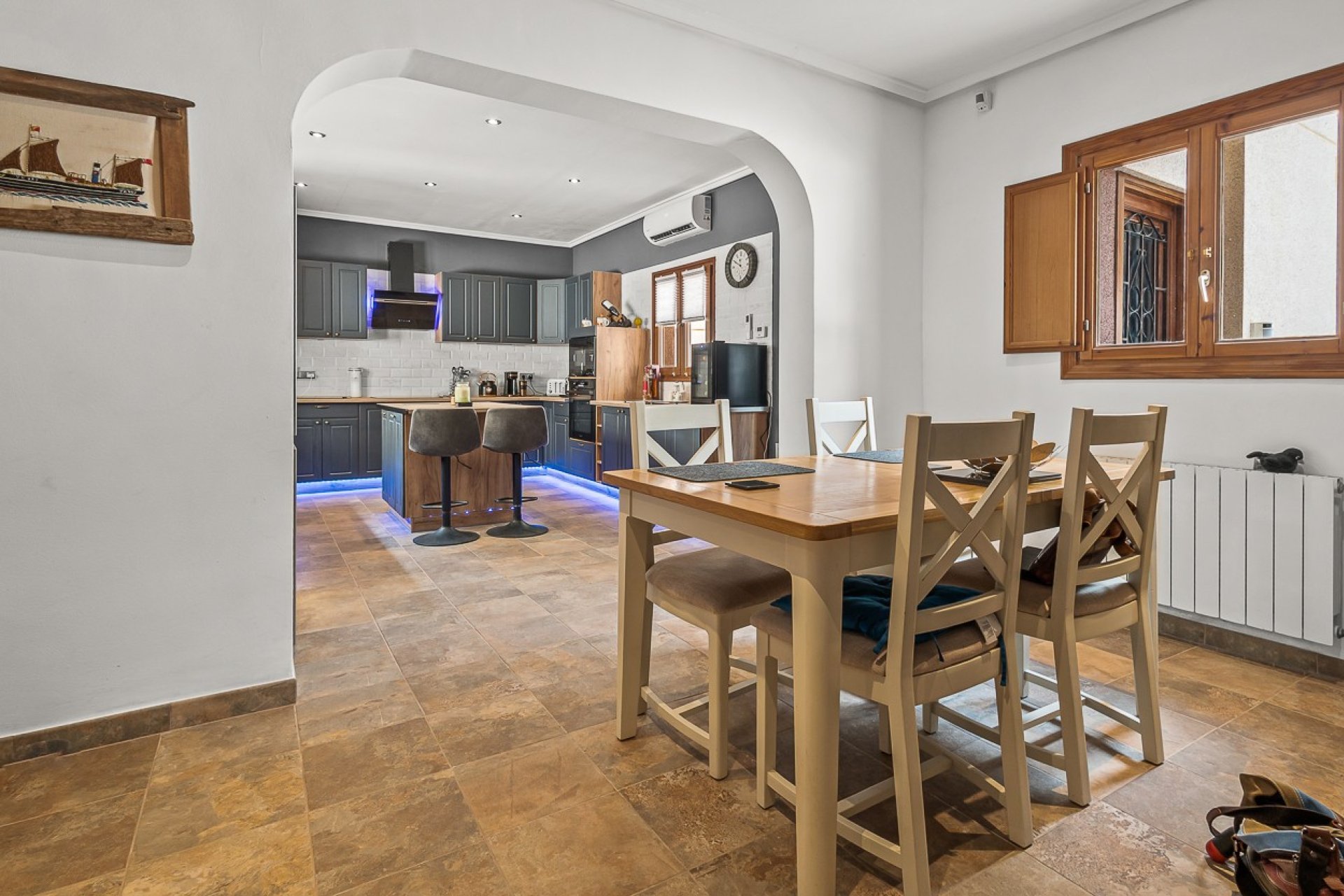 Resale - Finca -
Torremendo