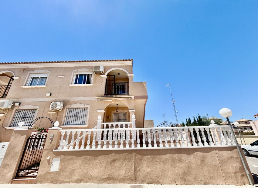 Resale - Penthouse -
Orihuela Costa - La Zenia