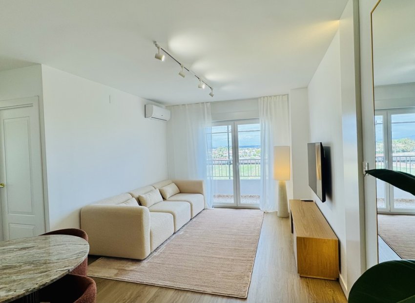 Resale - Penthouse -
Torrevieja - Punta Prima