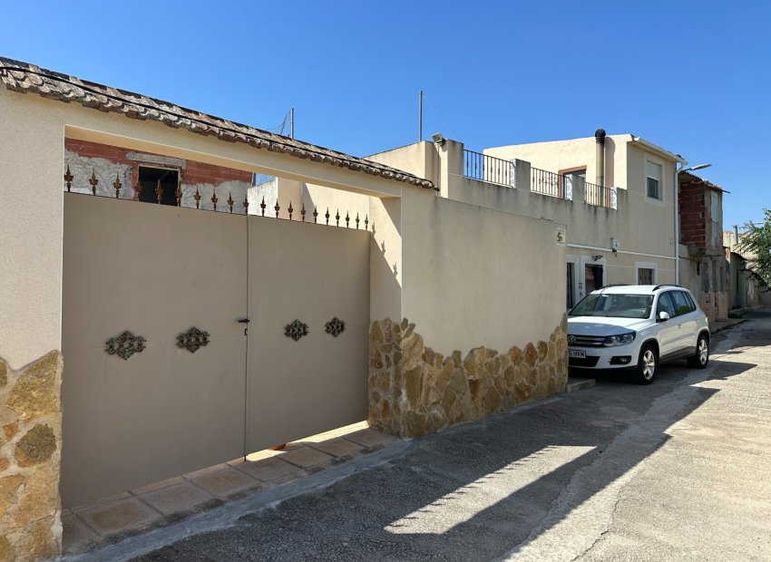 Resale - Townhouse -
Benejúzar