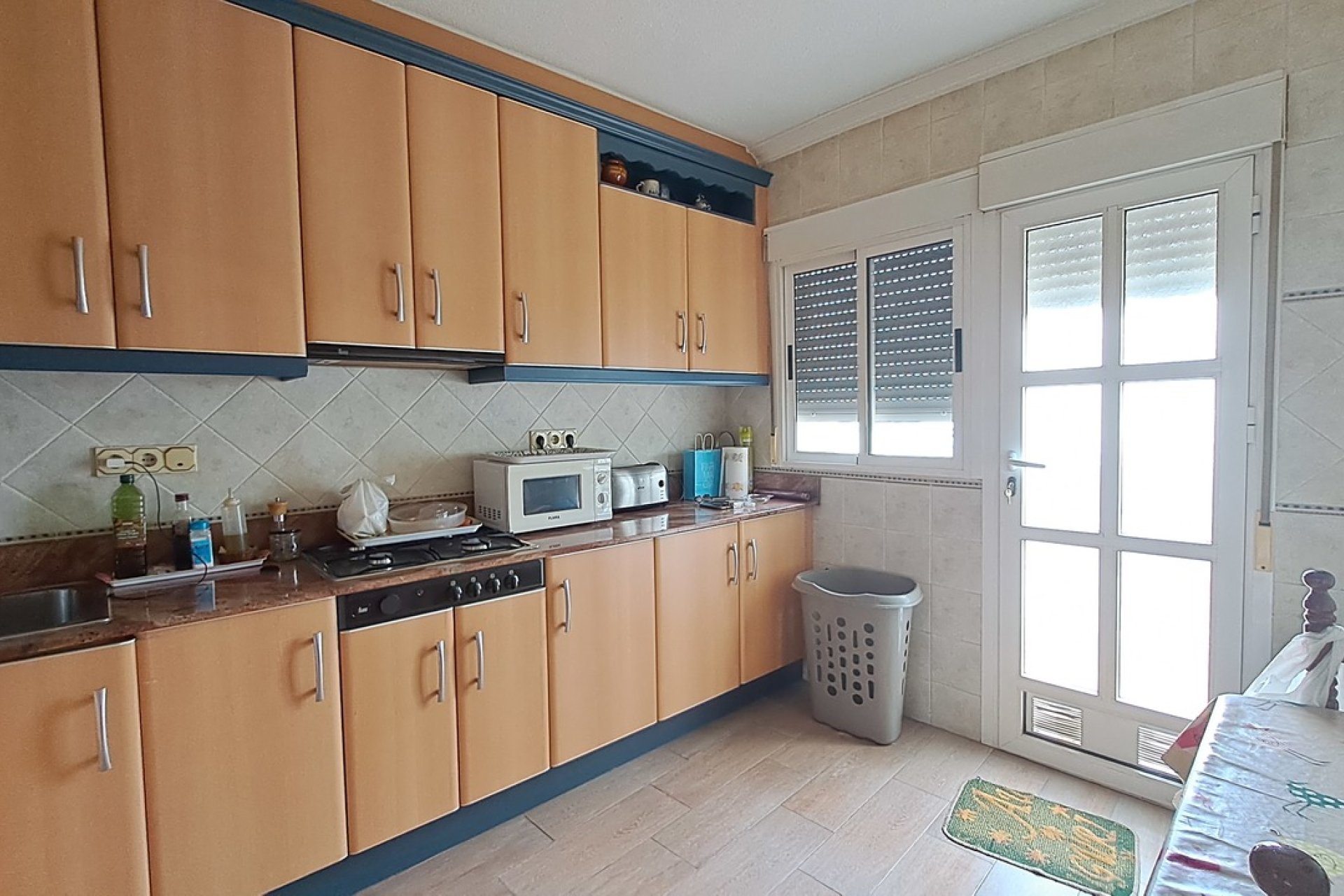 Resale - Townhouse -
Benijofar