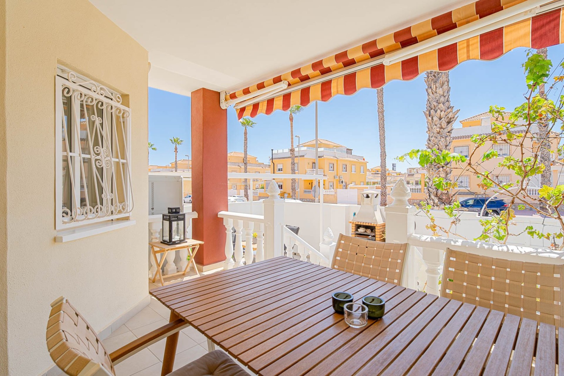 Resale - Townhouse -
Ciudad Quesada - Doña Pepa