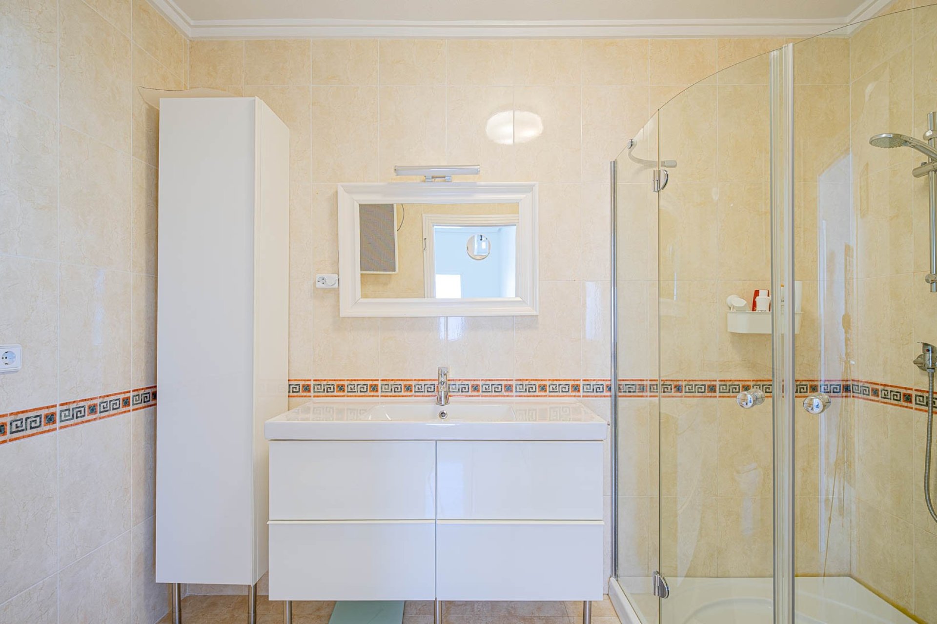 Resale - Townhouse -
Ciudad Quesada - Doña Pepa