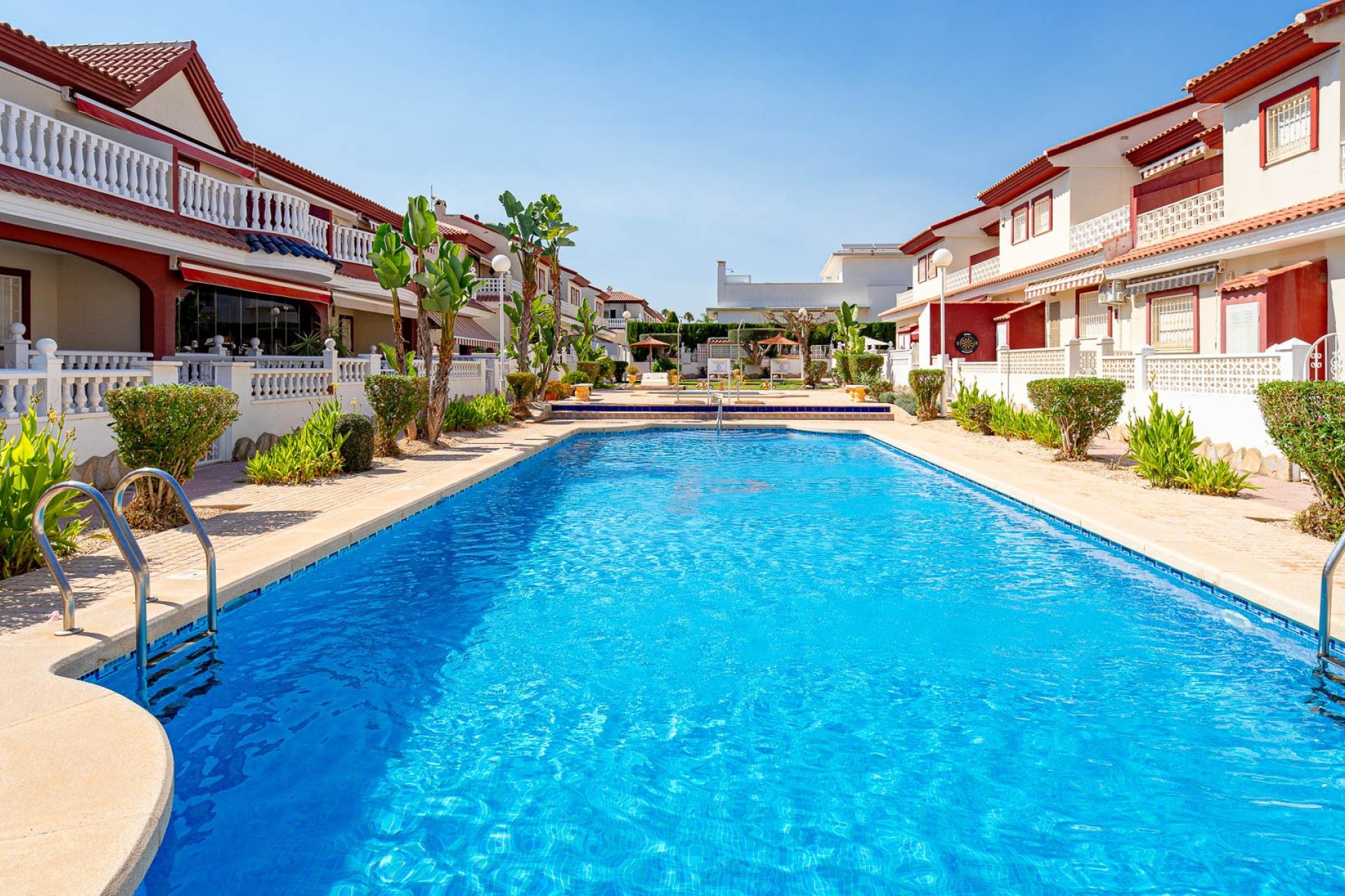 Resale - Townhouse -
Ciudad Quesada - Doña Pepa
