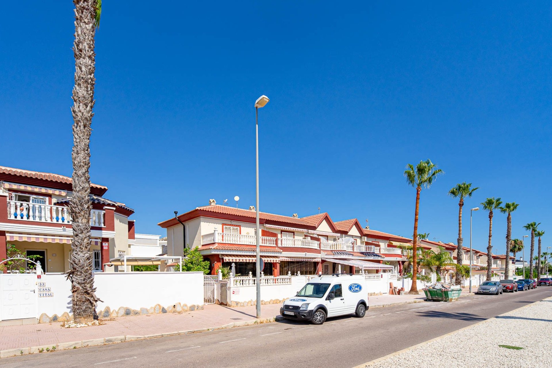 Resale - Townhouse -
Ciudad Quesada - Doña Pepa