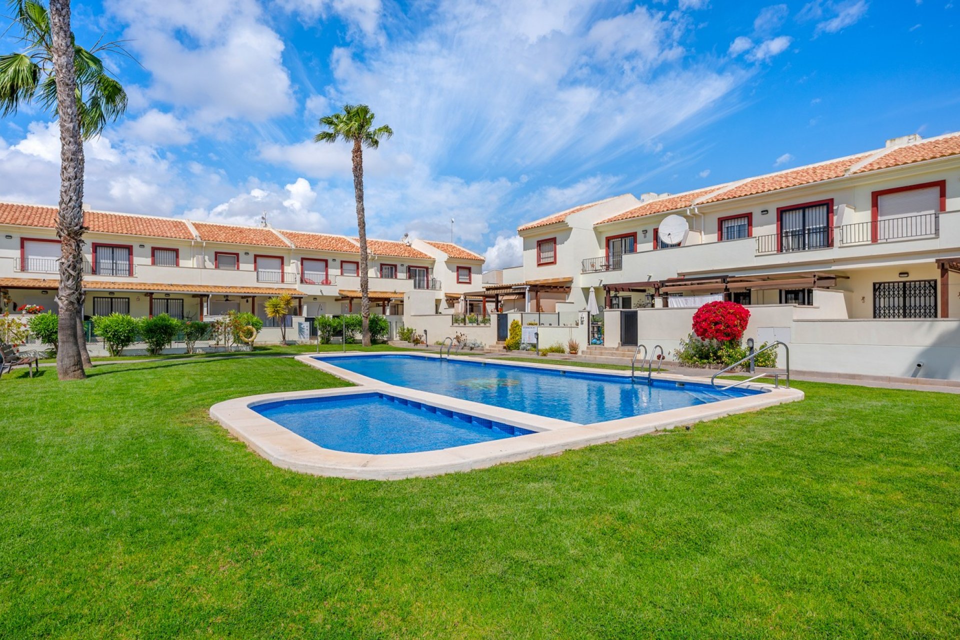 Resale - Townhouse -
Ciudad Quesada