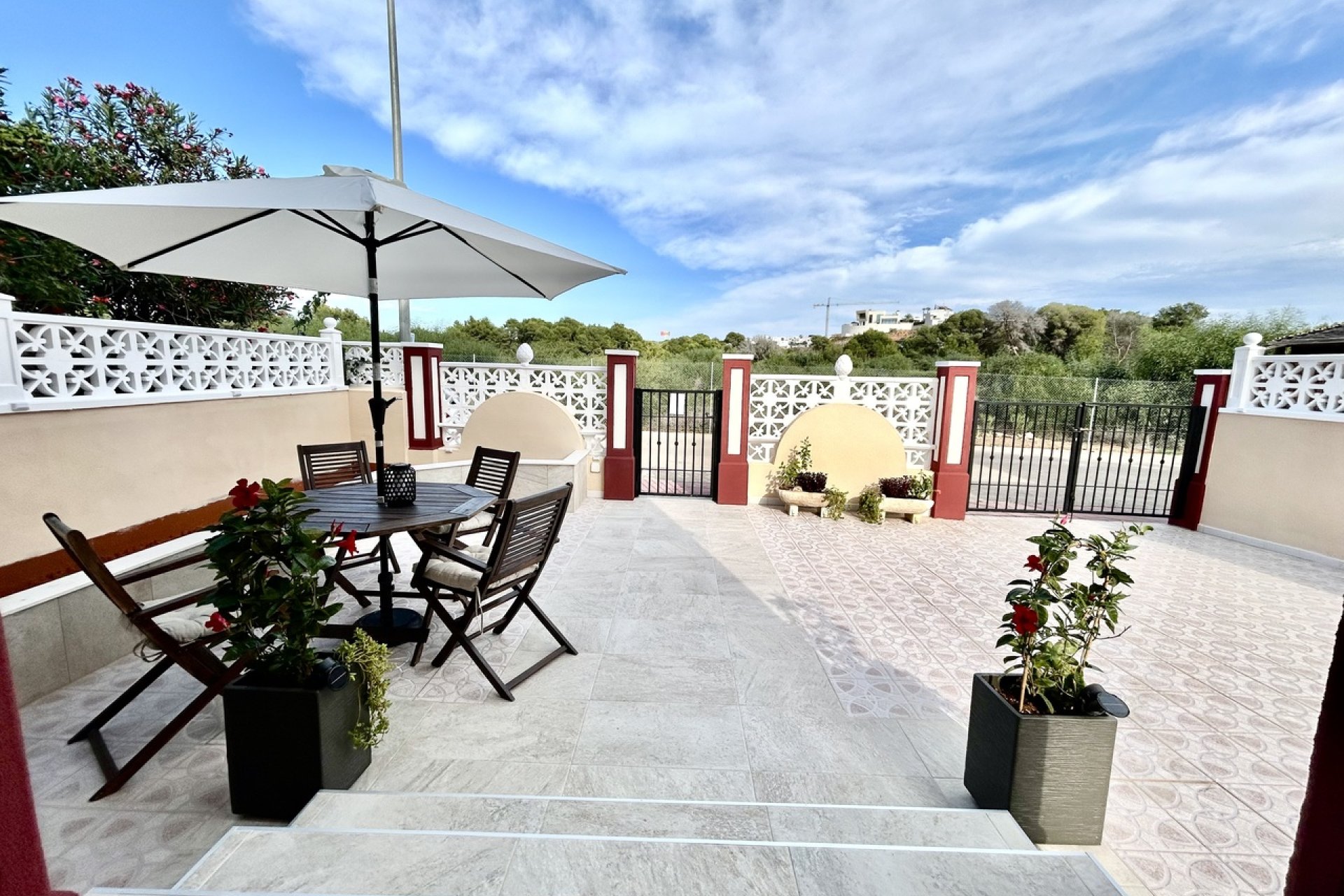 Resale - Townhouse -
Dehesa De Campoamor