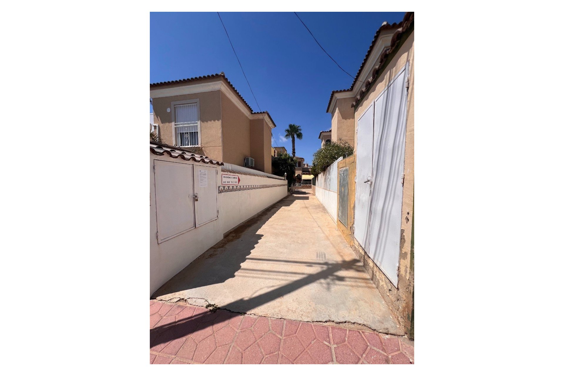 Resale - Townhouse -
Guardamar del Segura - El Moncayo