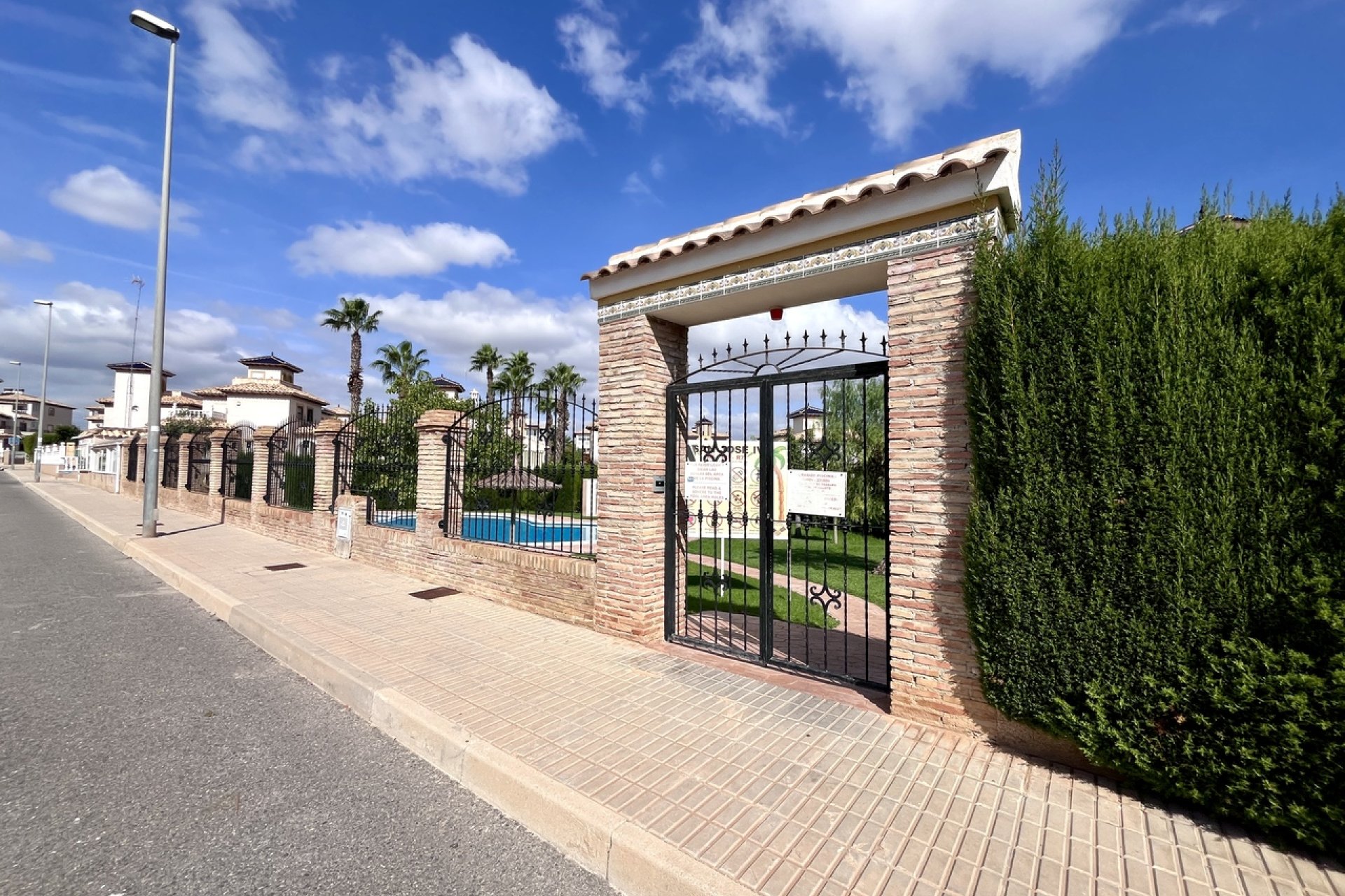 Resale - Townhouse -
Orihuela Costa - La Zenia