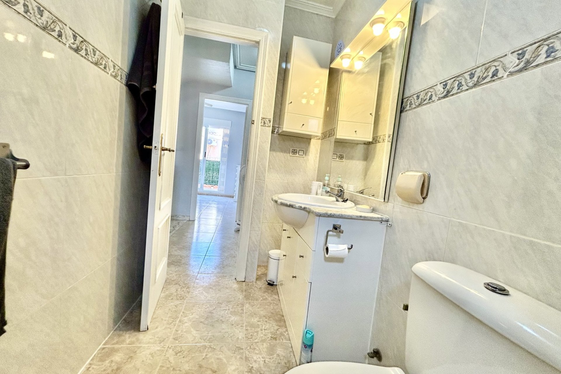 Resale - Townhouse -
Orihuela Costa - La Zenia