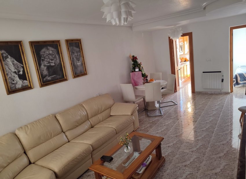 Resale - Townhouse -
Orihuela Costa - Las Filipinas