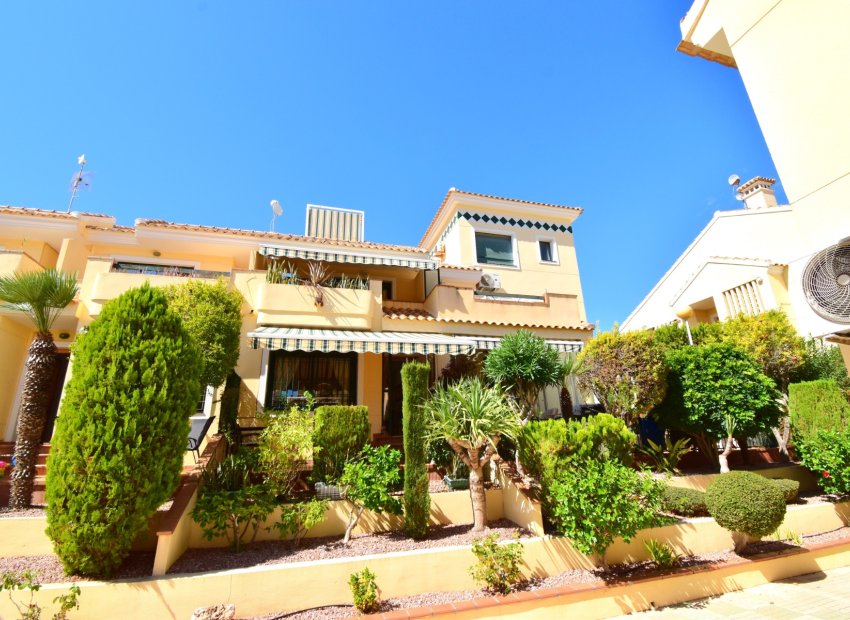 Resale - Townhouse -
Orihuela Costa - Lomas de Campoamor