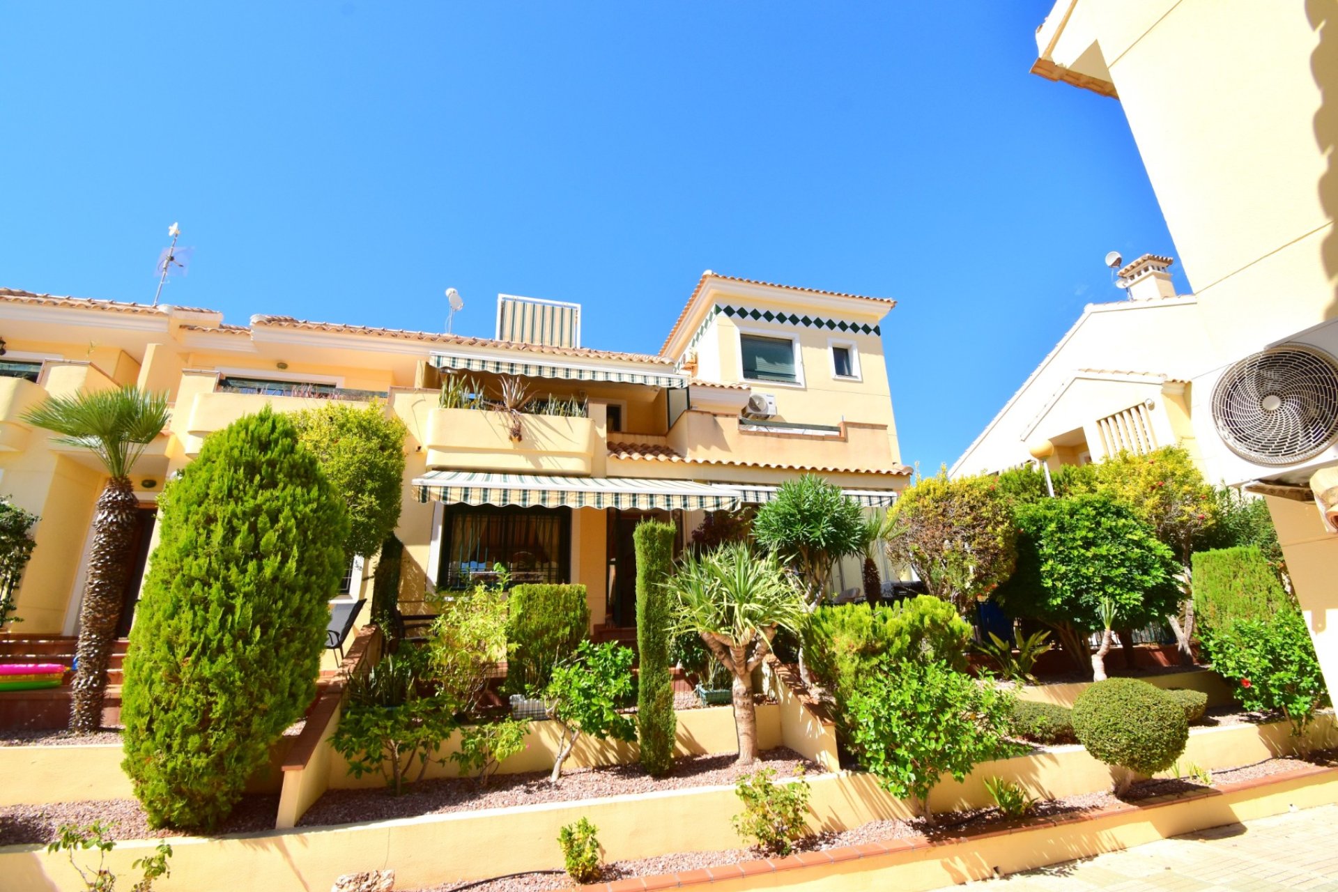 Resale - Townhouse -
Orihuela Costa - Lomas de Campoamor