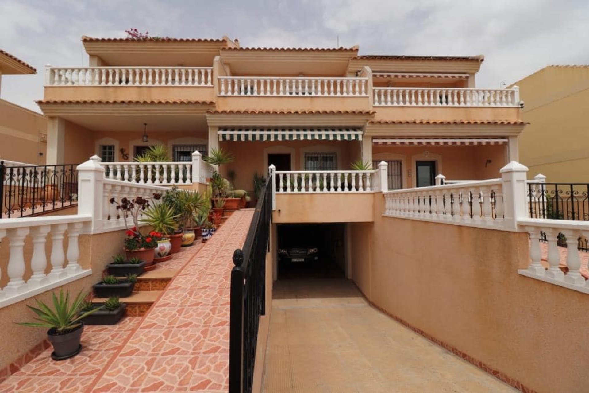 Resale - Townhouse -
Orihuela Costa - Los Altos