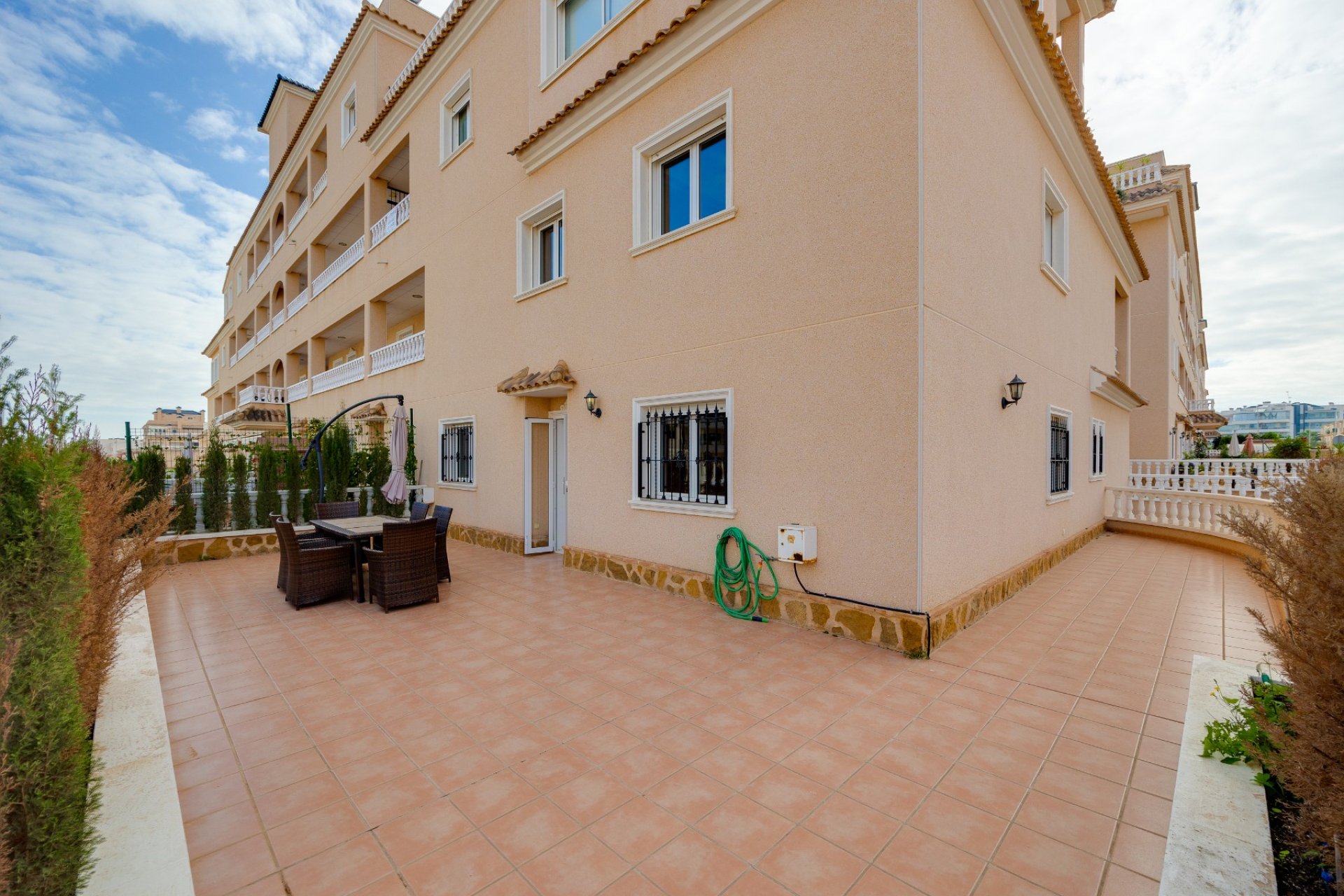 Resale - Townhouse -
Orihuela Costa - Los Dolses