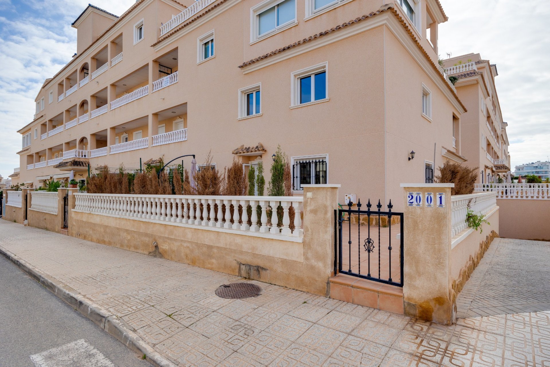 Resale - Townhouse -
Orihuela Costa - Los Dolses