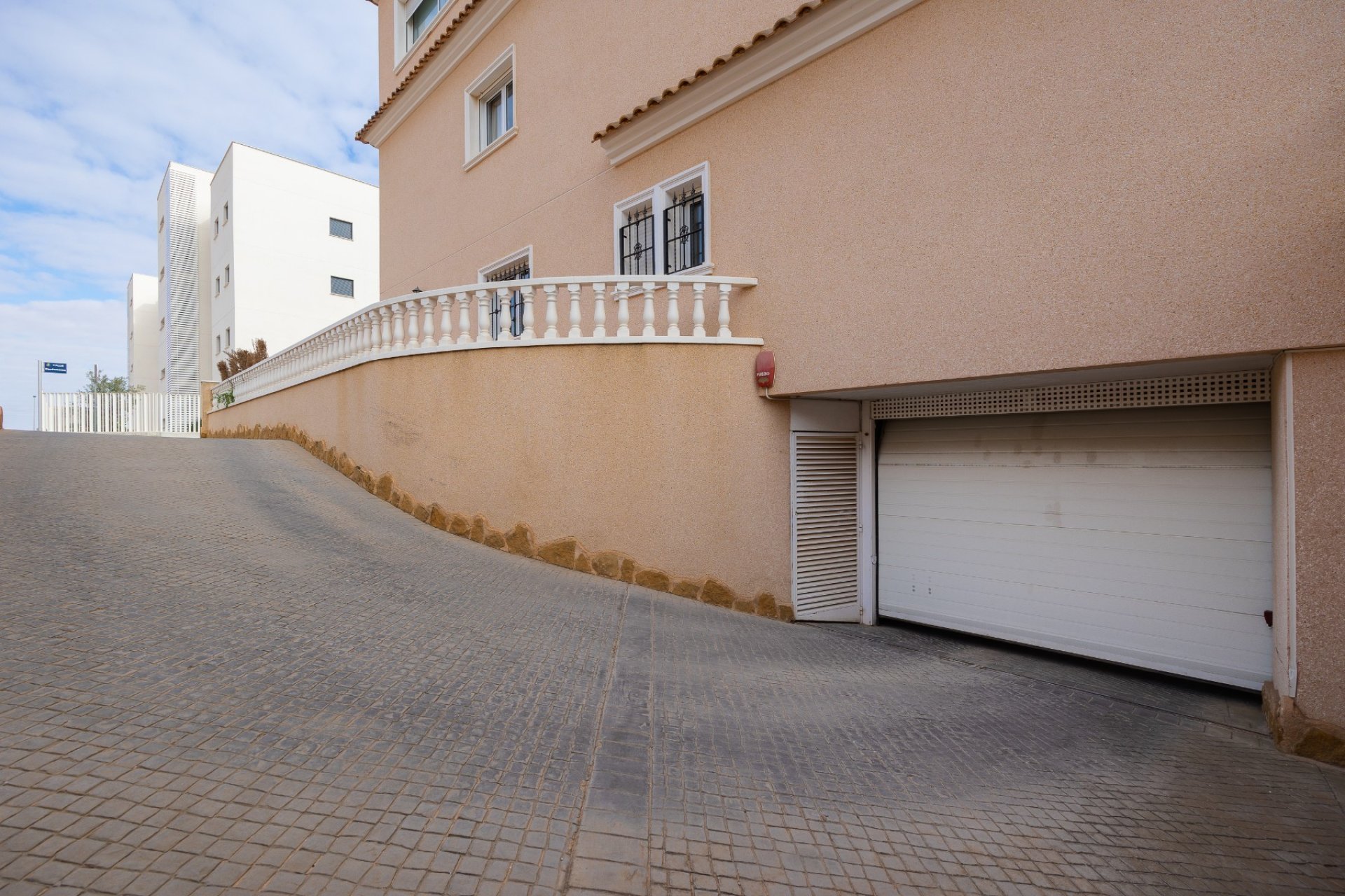 Resale - Townhouse -
Orihuela Costa - Los Dolses