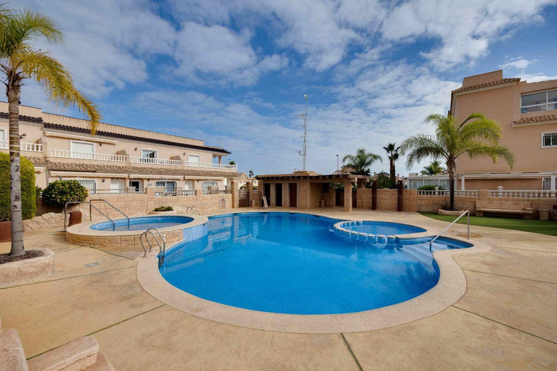 Resale - Townhouse -
Orihuela Costa - Los Dolses