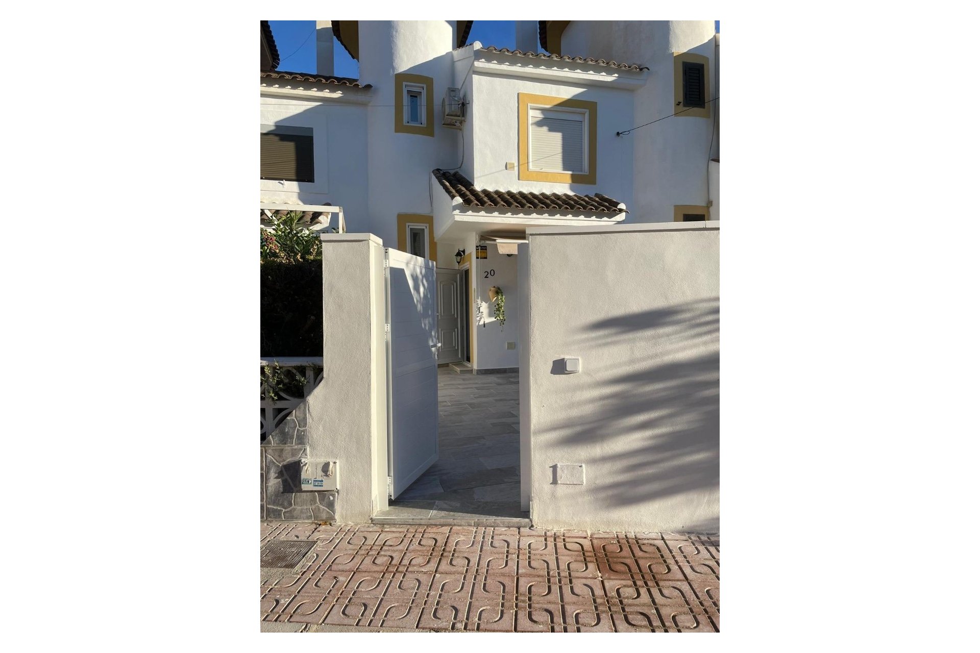 Resale - Townhouse -
Orihuela Costa - Playa Flamenca