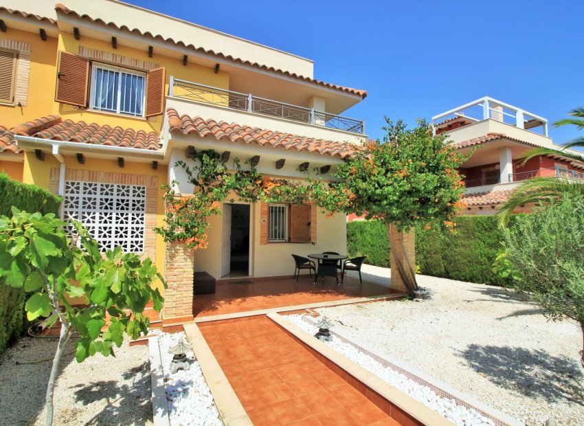 Resale - Townhouse -
Orihuela Costa - Playa Flamenca