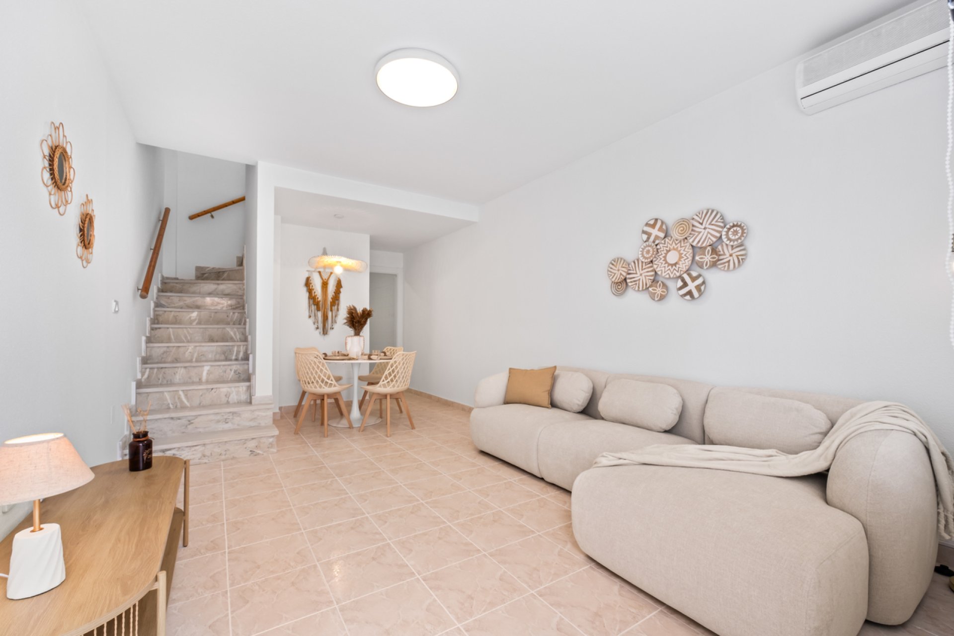 Resale - Townhouse -
Orihuela Costa - Playa Flamenca