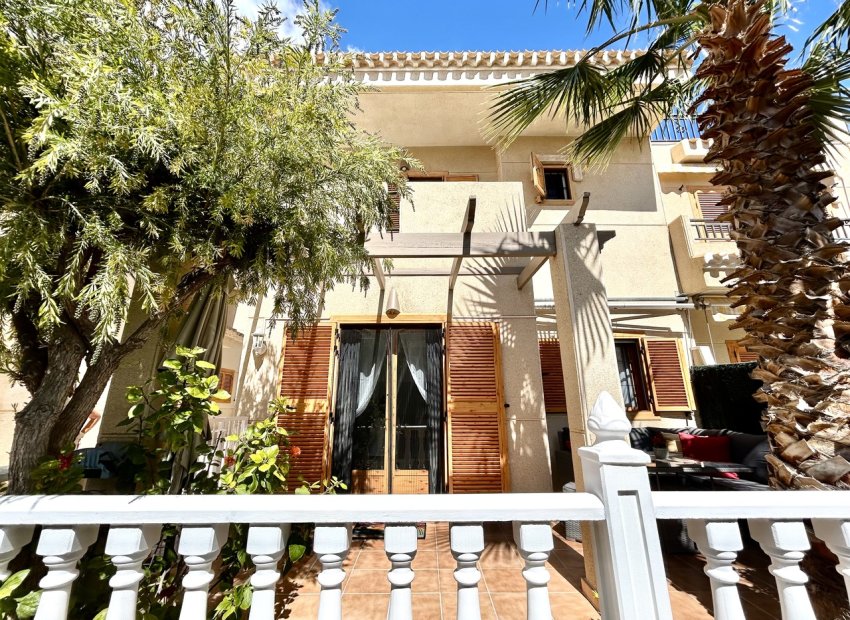 Resale - Townhouse -
Orihuela Costa - Playa Flamenca