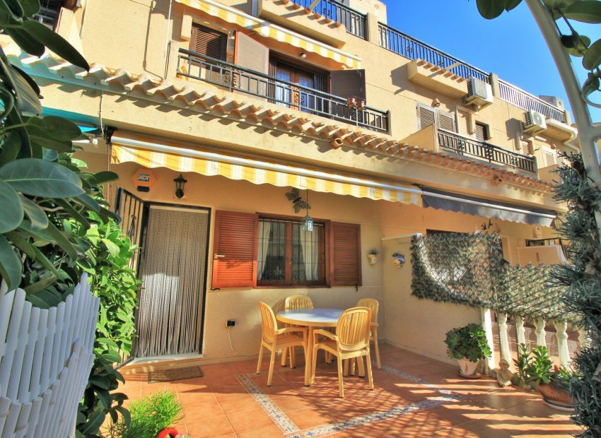 Resale - Townhouse -
Orihuela Costa - Playa Flamenca