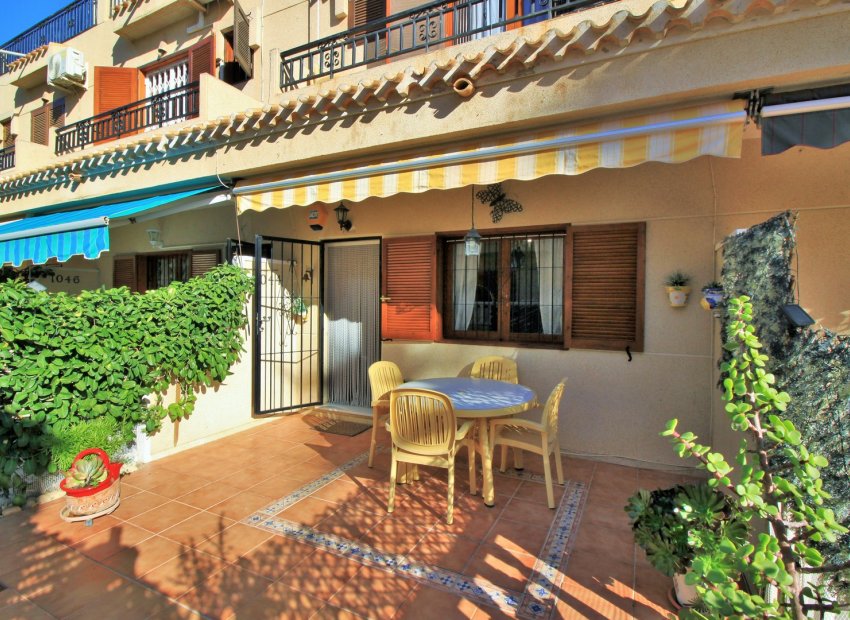 Resale - Townhouse -
Orihuela Costa - Playa Flamenca