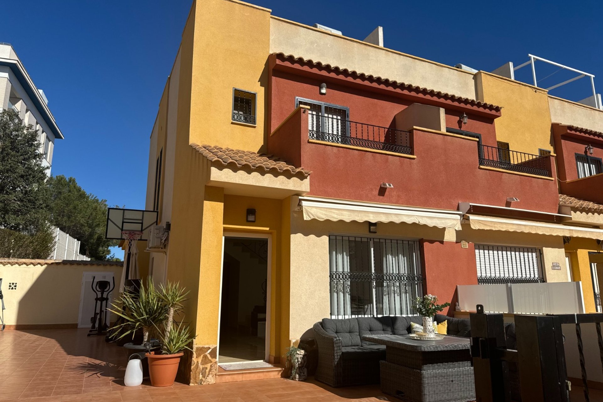 Resale - Townhouse -
Orihuela Costa - Villamartín