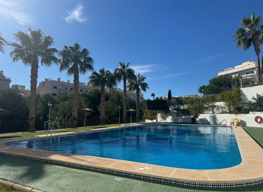 Resale - Townhouse -
Orihuela Costa - Villamartín