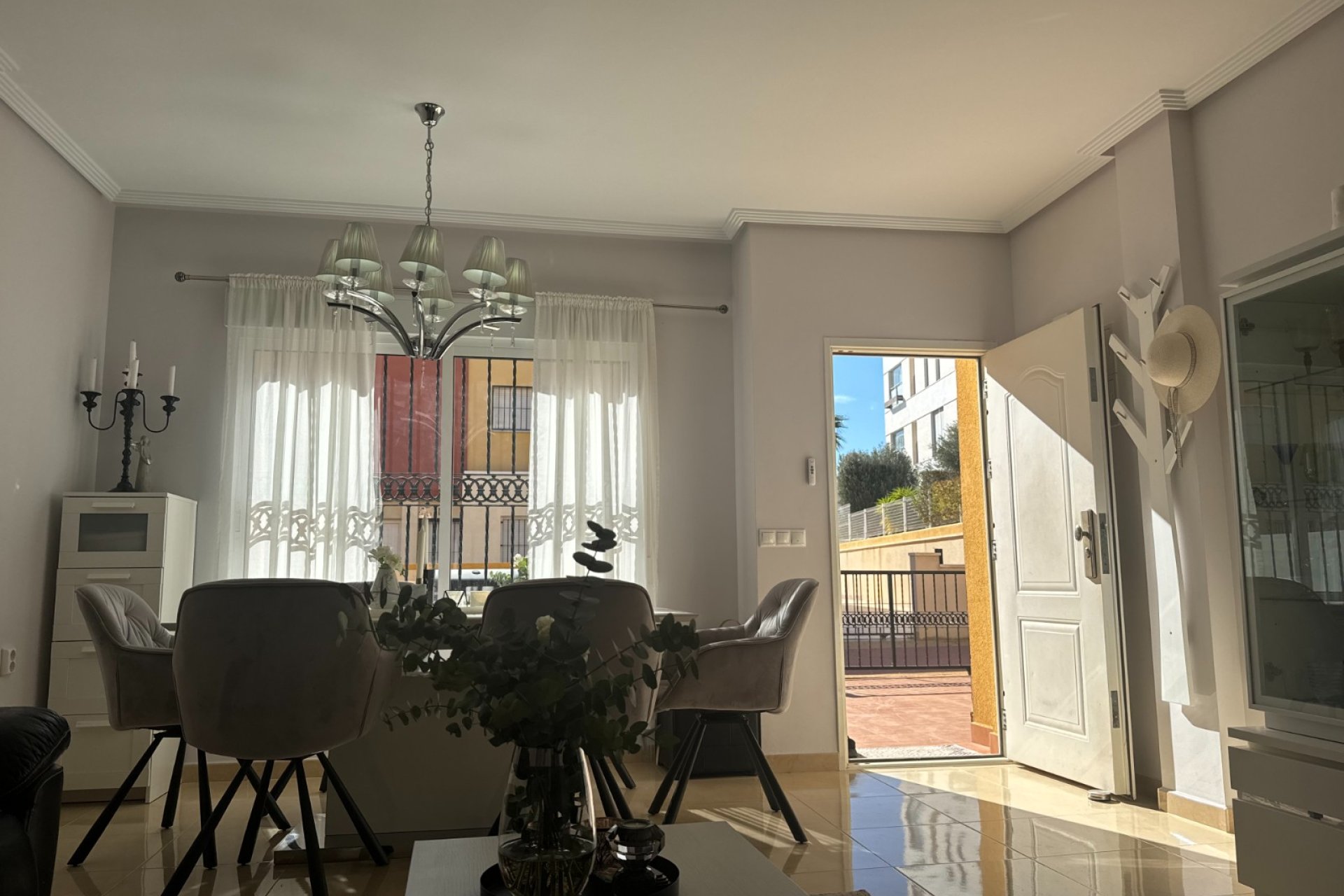 Resale - Townhouse -
Orihuela Costa - Villamartín