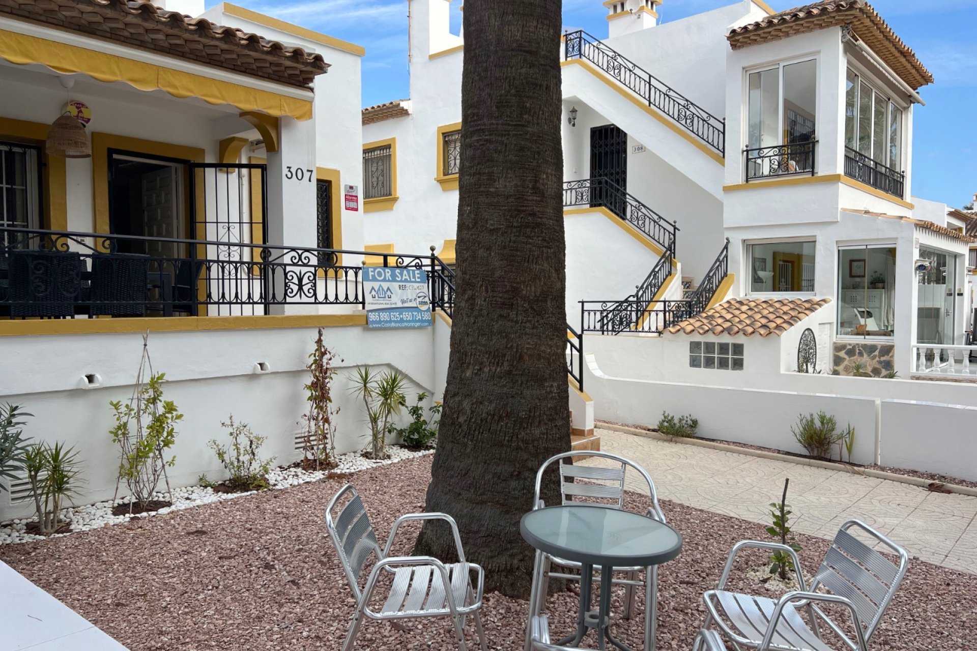 Resale - Townhouse -
Orihuela Costa - Villamartín