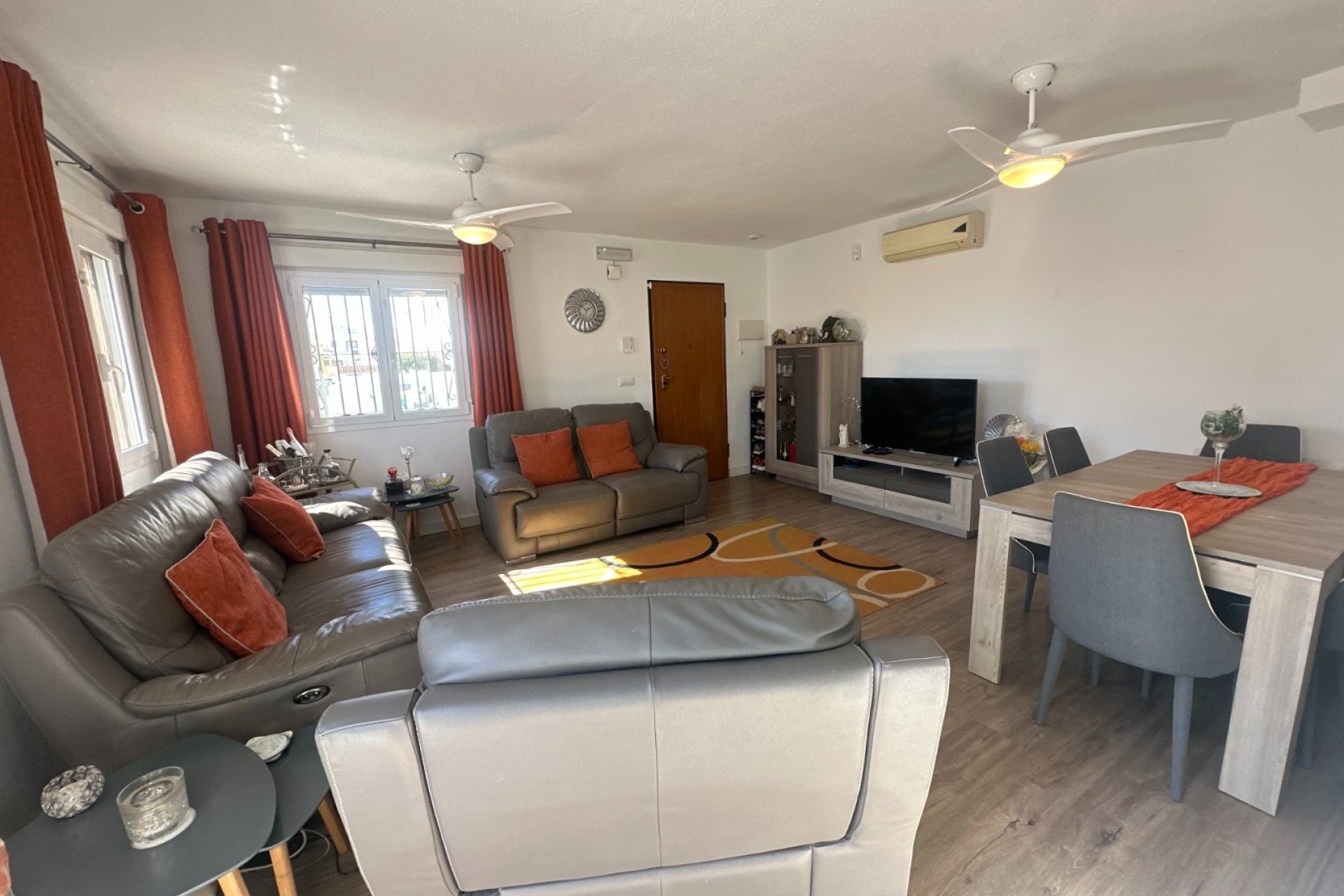 Resale - Townhouse -
Orihuela - Entre Naranjos Vistabella