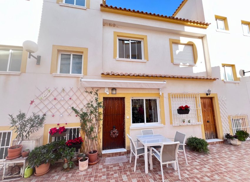 Resale - Townhouse -
Orihuela - Torremendo