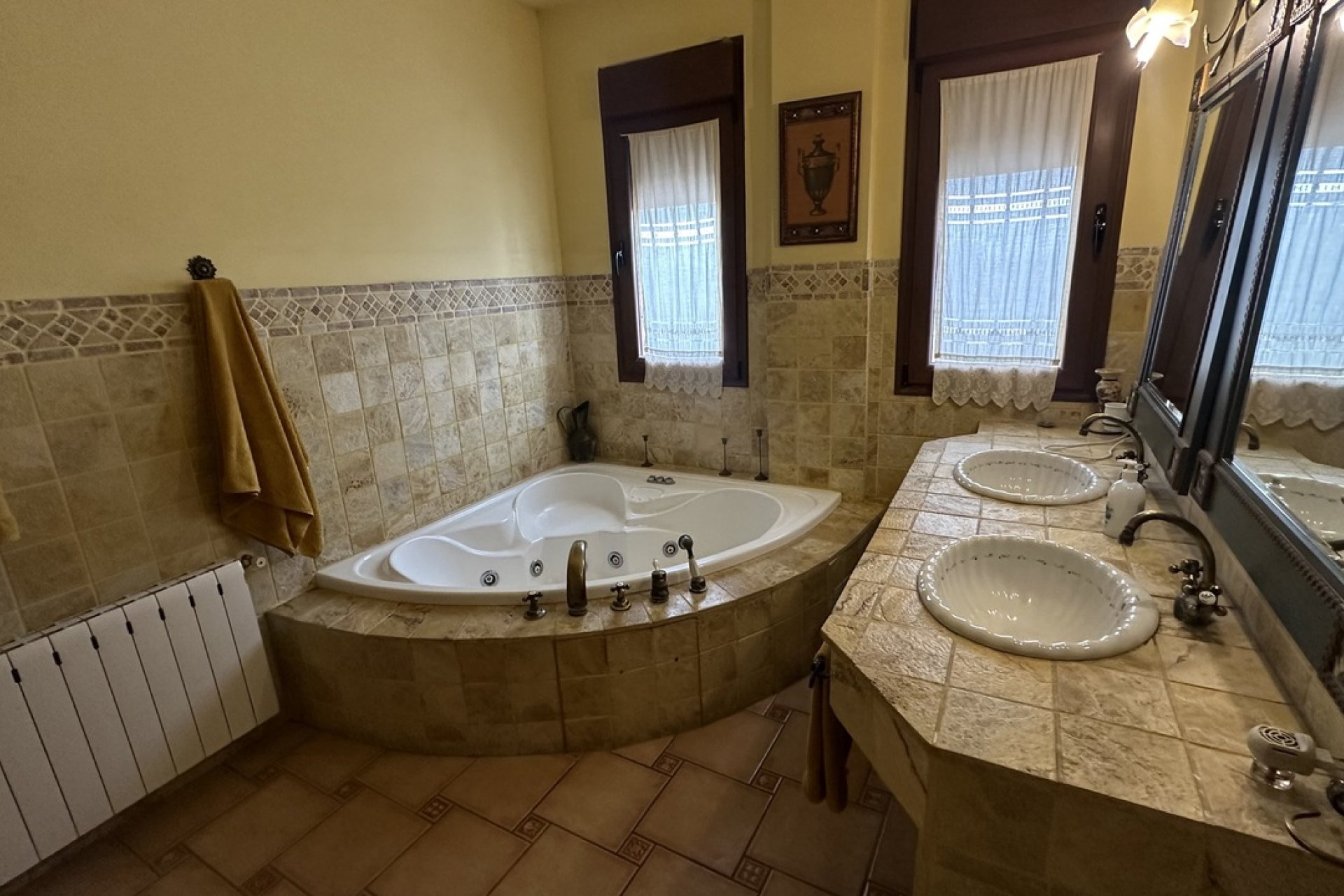 Resale - Townhouse -
San Miguel de Salinas