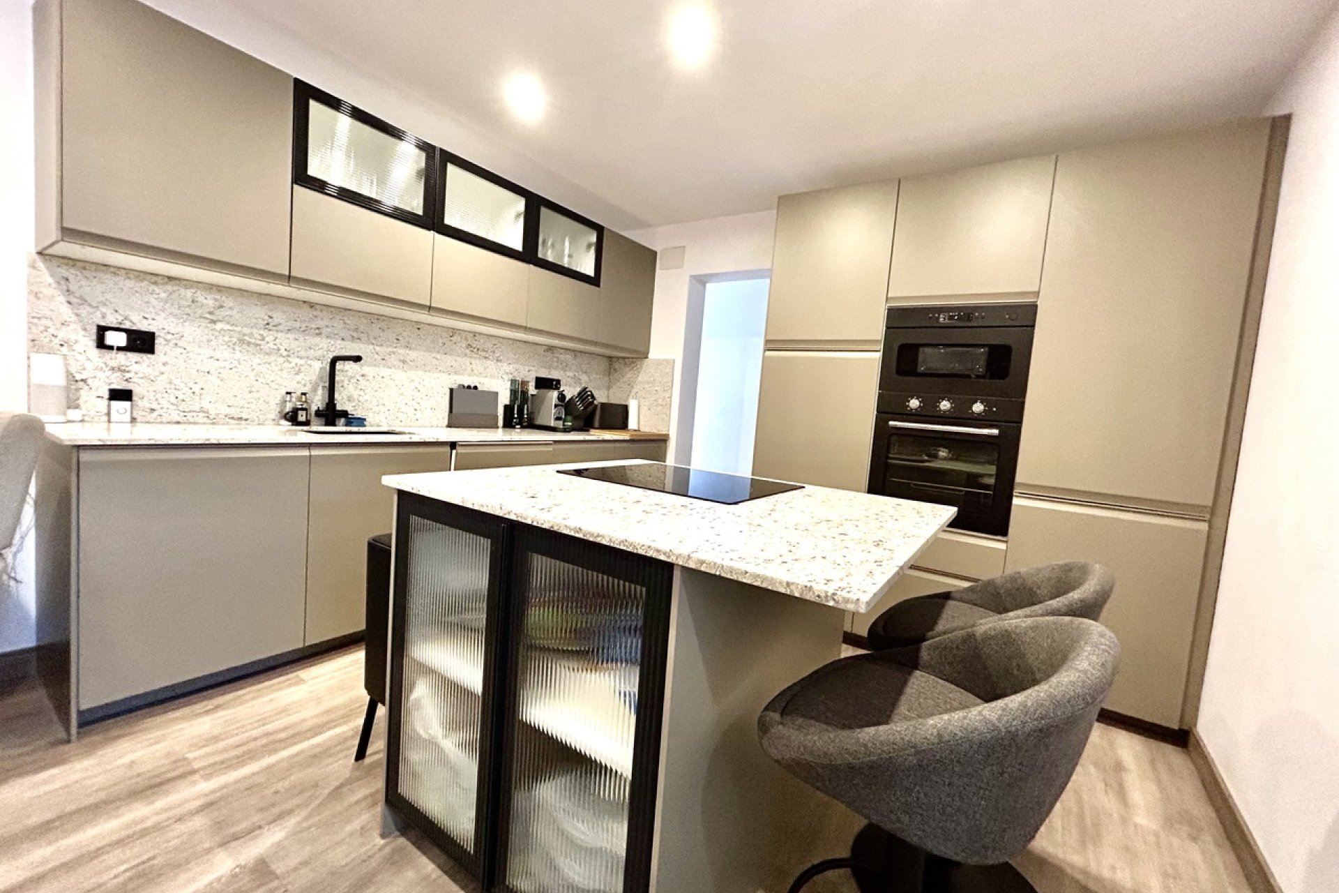 Resale - Townhouse -
San Miguel de Salinas