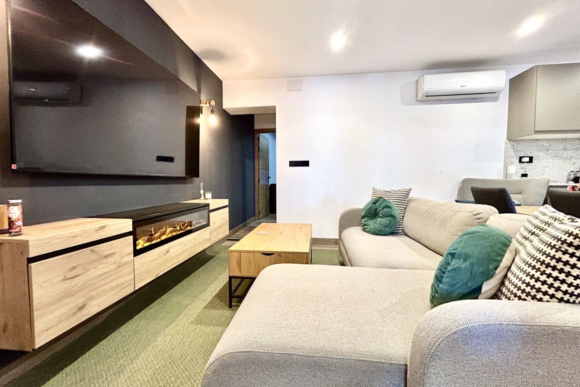 Resale - Townhouse -
San Miguel de Salinas
