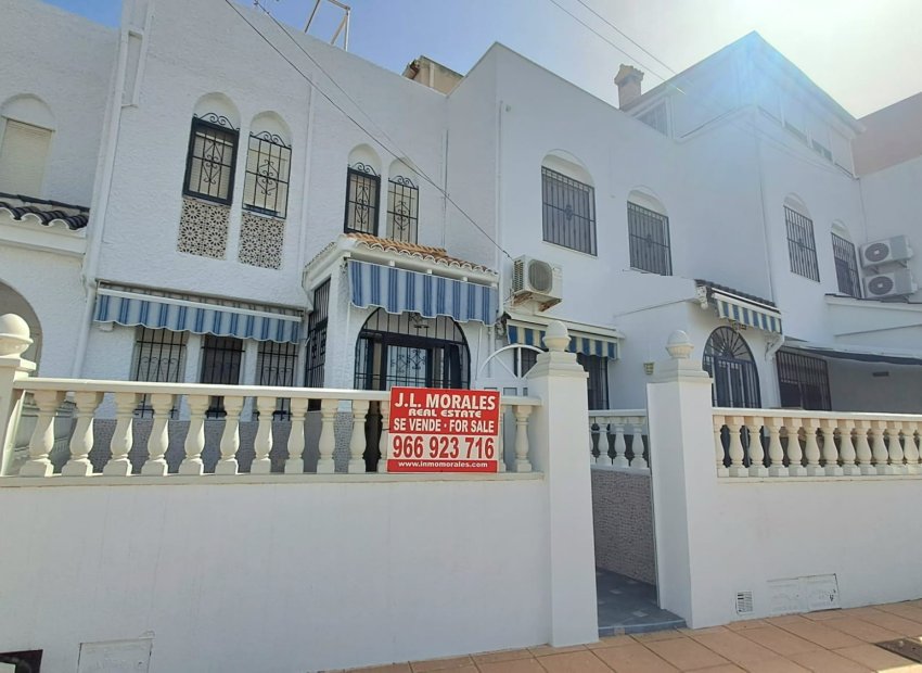 Resale - Townhouse -
Torrevieja - La Mata