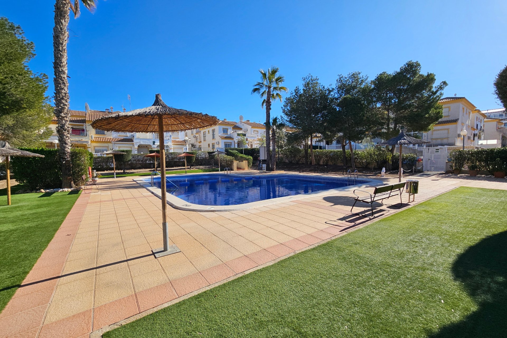 Resale - Townhouse -
Torrevieja - Laderas Del Sol