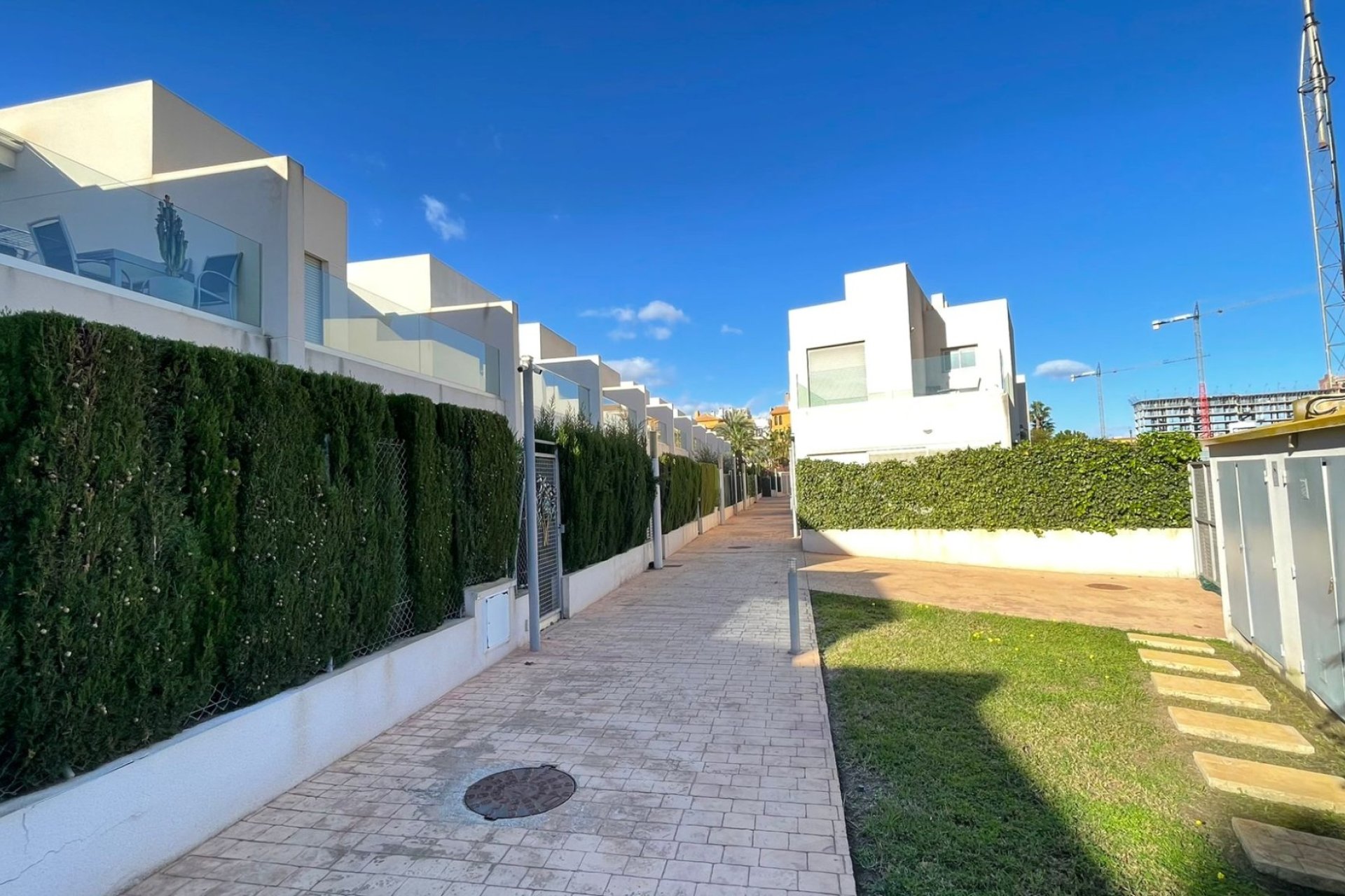 Resale - Townhouse -
Torrevieja - Punta Prima