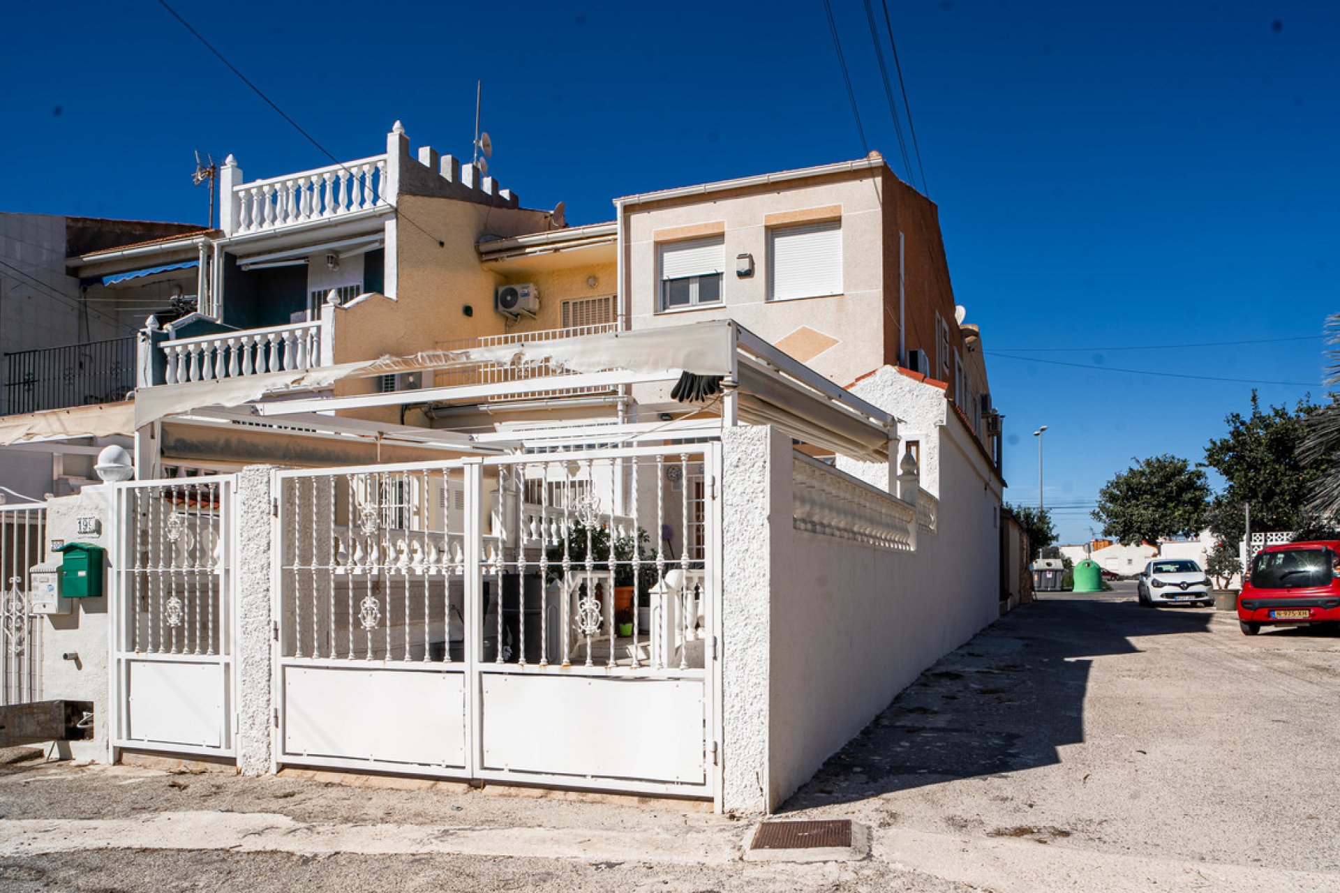 Resale - Townhouse -
Torrevieja