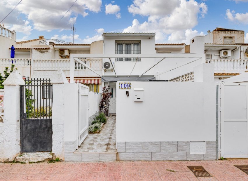 Resale - Townhouse -
Torrevieja
