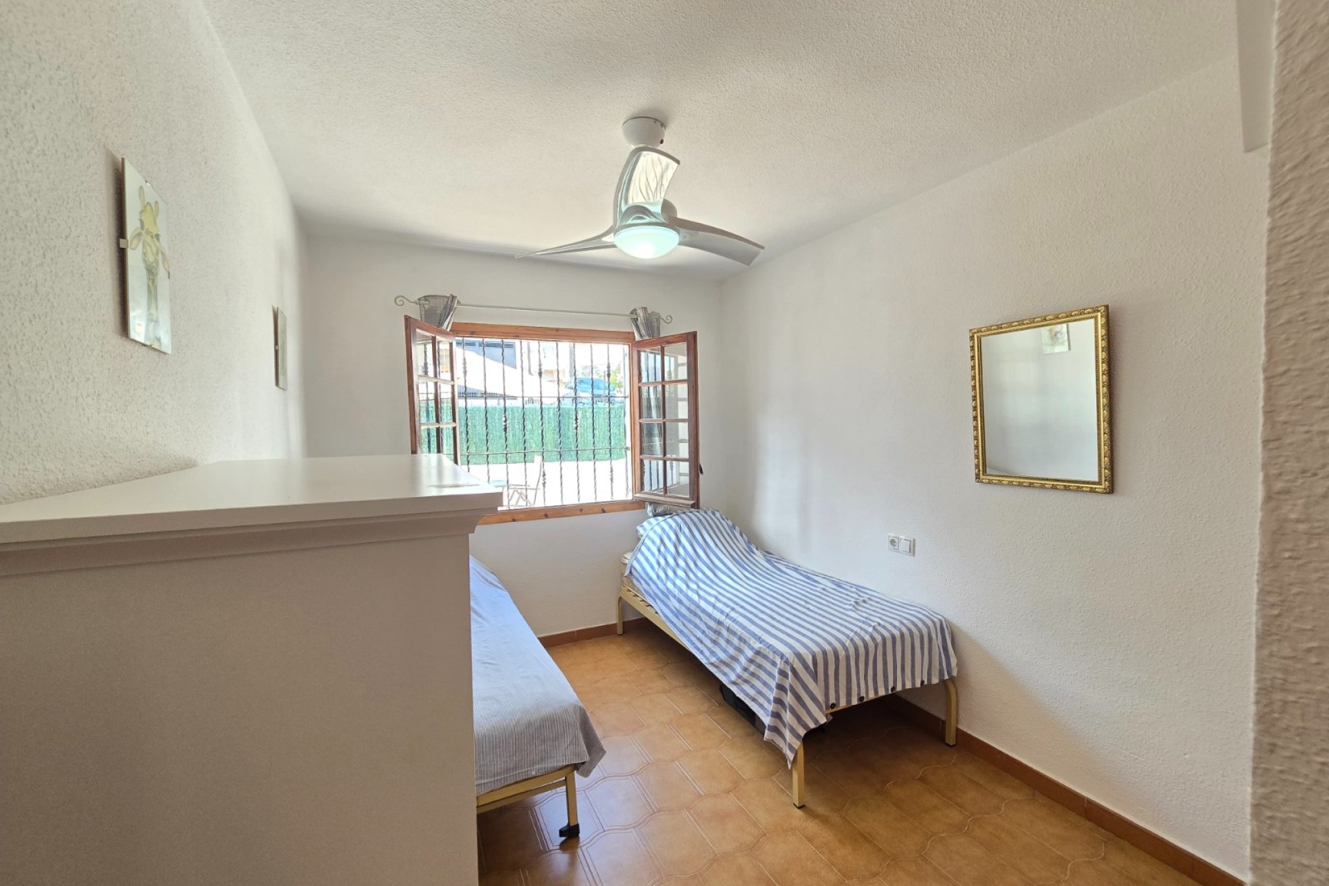Resale - Townhouse -
Villamartin * - Los Dolses *