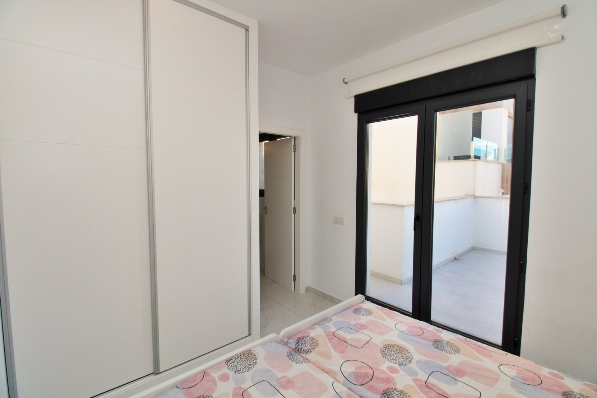 Resale - Townhouse -
Villamartín